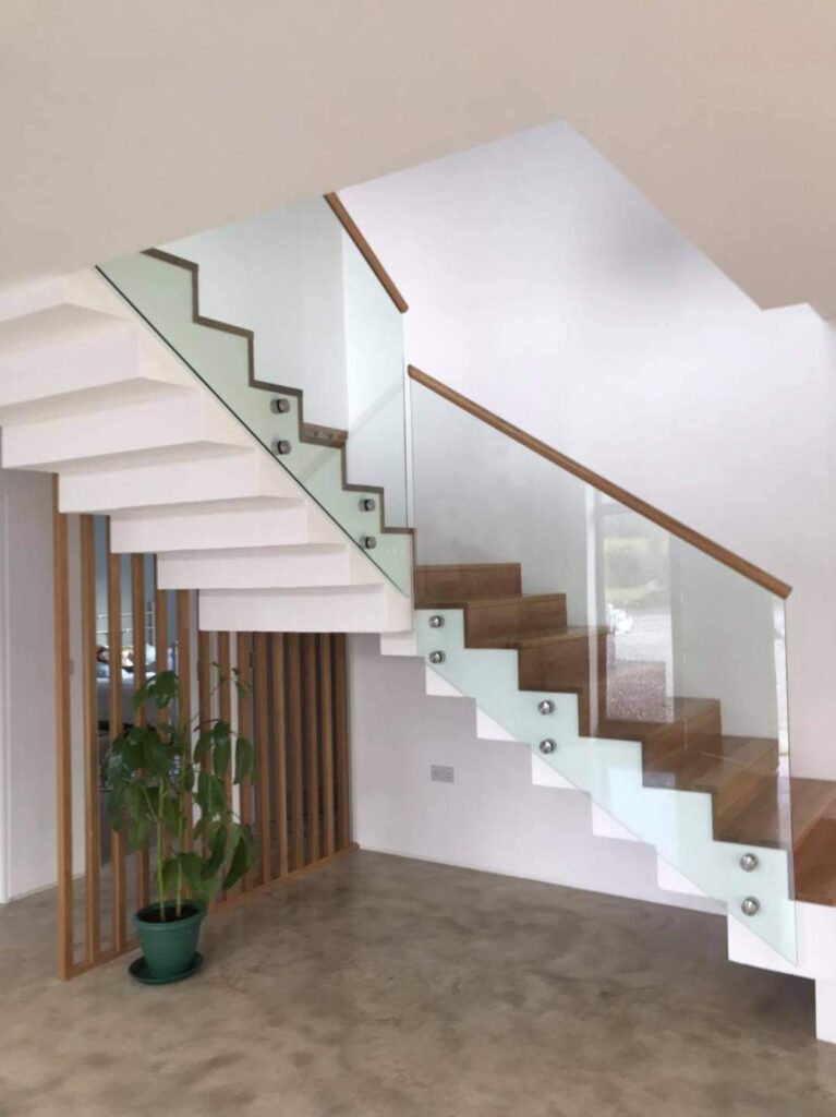 OGriofa Woodcraft Stairs 1 008